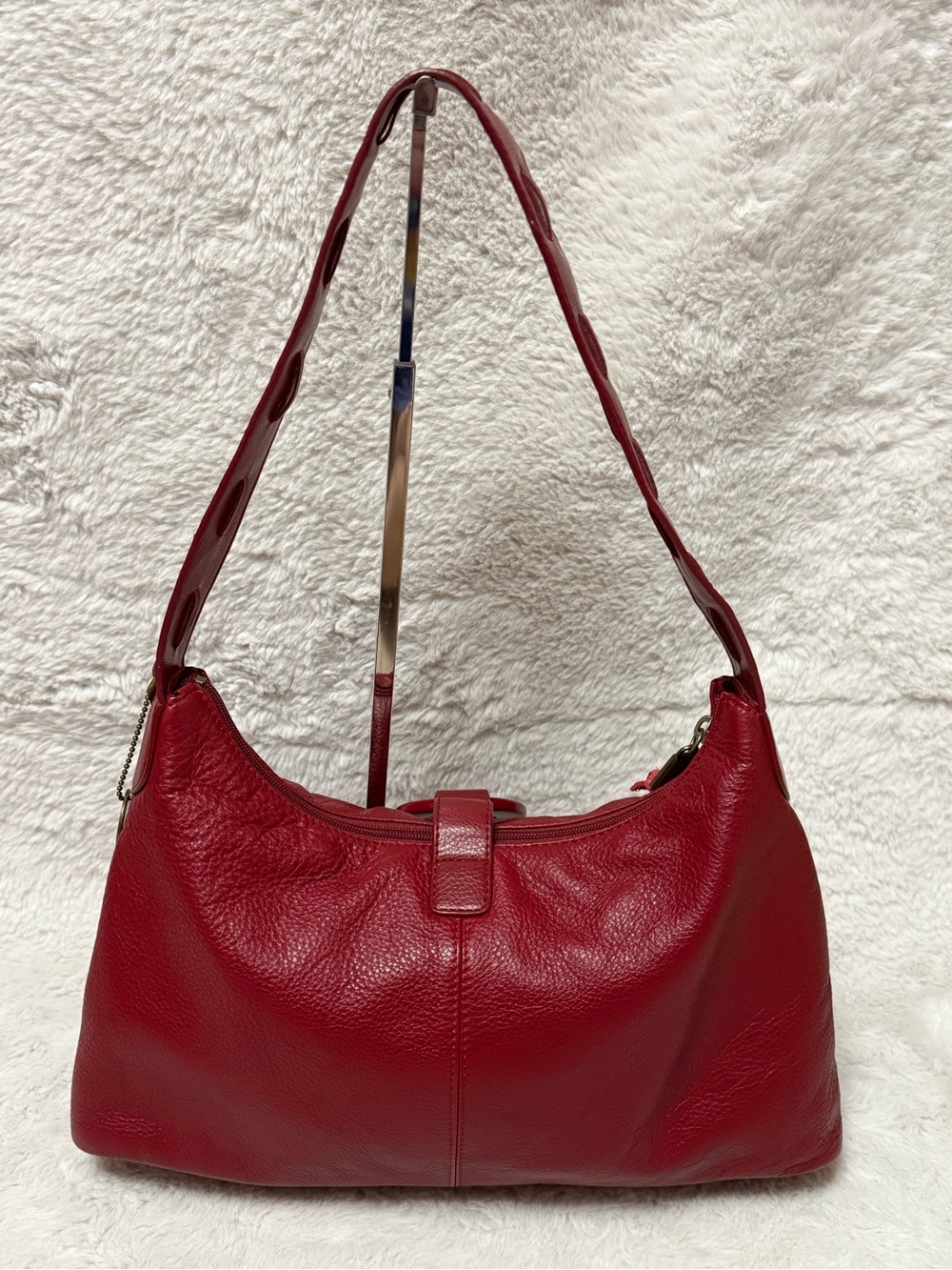 The Sak Red Vintage Leather Hobo Bag - Picture 4 of 15